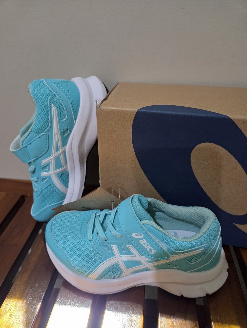Asics Jolt 3PS Kids Aqua/Turquoise Mesh Sneakers Size 11 NEW